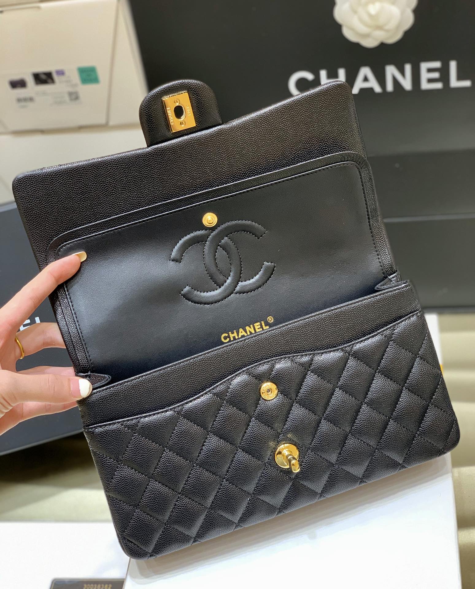 Chanel Classic flap bag AS 1112