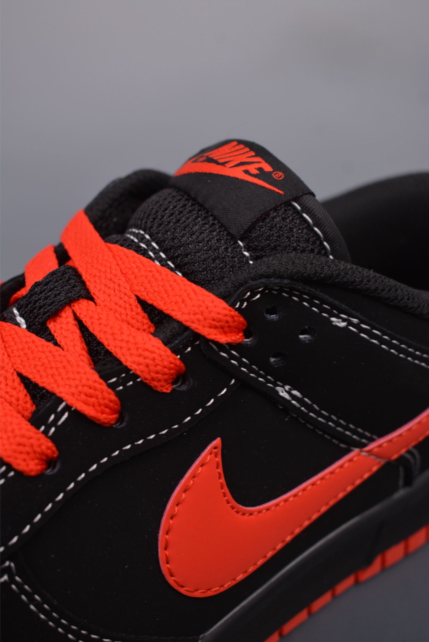 Stussy x Nike By You SB Dunk Low Retro SP Black and Red Embroidery KK1333-028