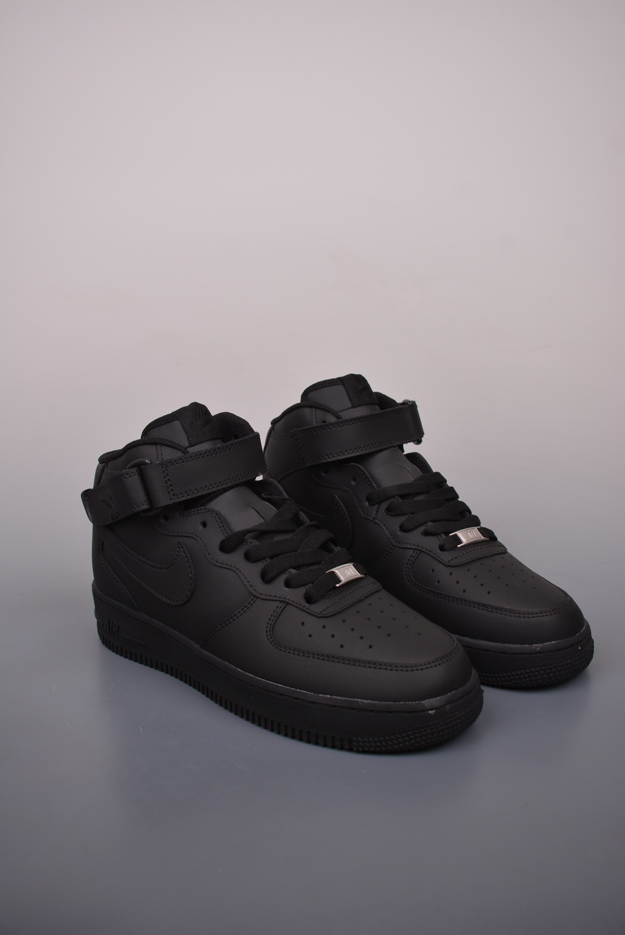 Nike Air Force 1'07 MidTriple Black 315123-001