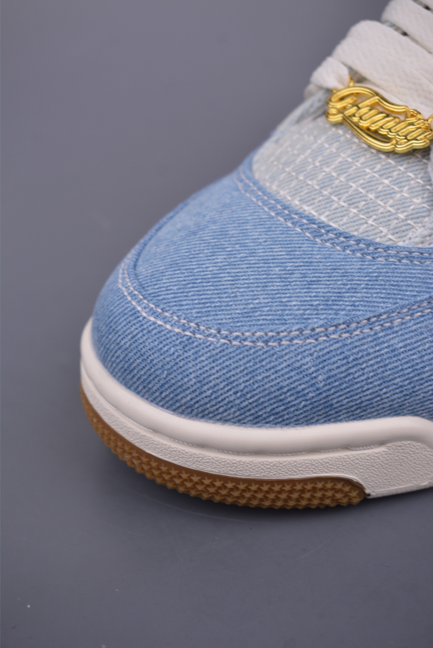 Air Jordan 4 Retro Denim Worn Blue Sneakers IB6716-100