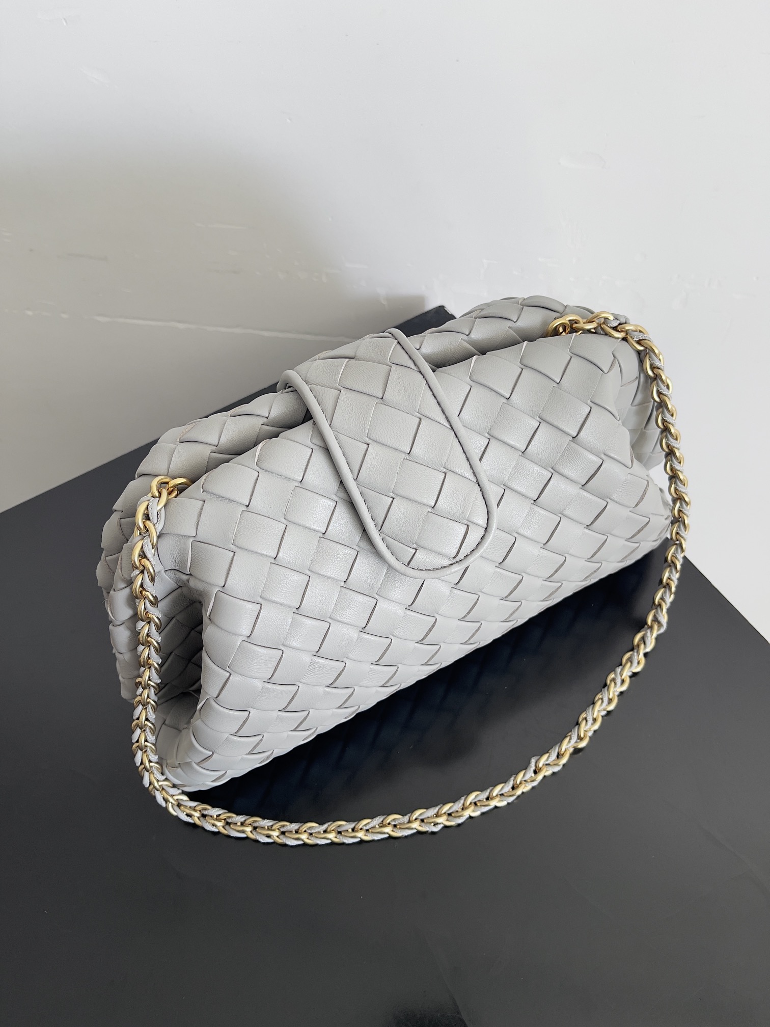 Bottega Veneta LAUREN CLUTCH chain clutch bag 785807