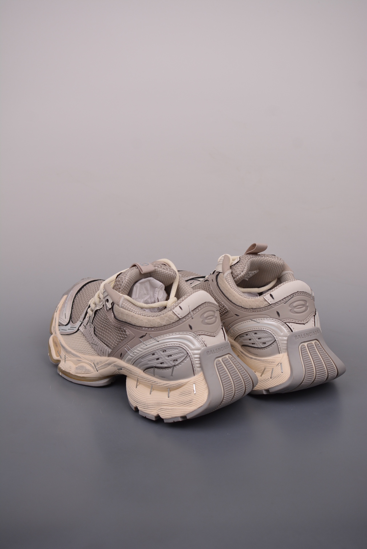 BALENCIAGA Stapler Low Sneakers Beige Gray Distressed