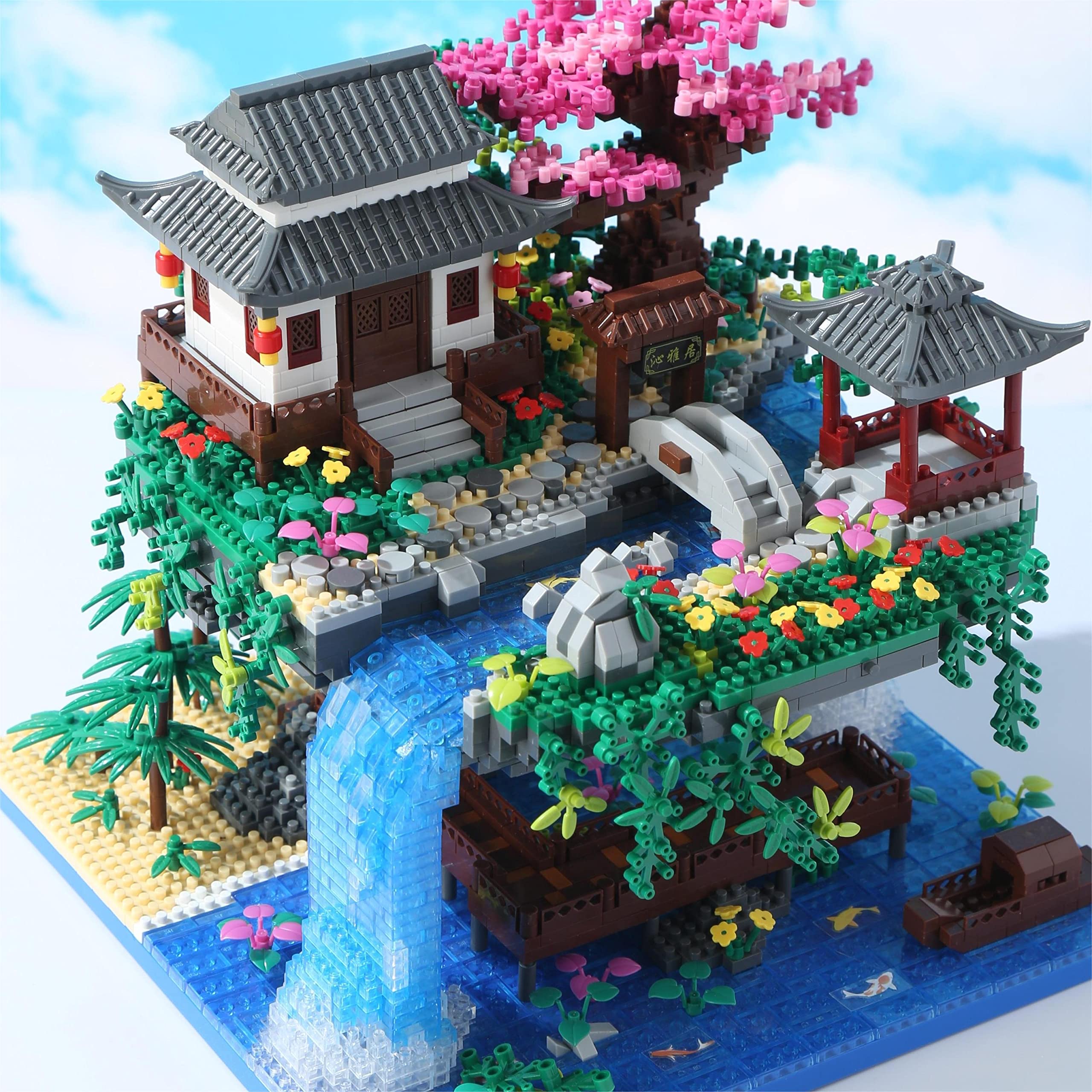Cherry Blossom Tree Building Set（3320 Pcs）