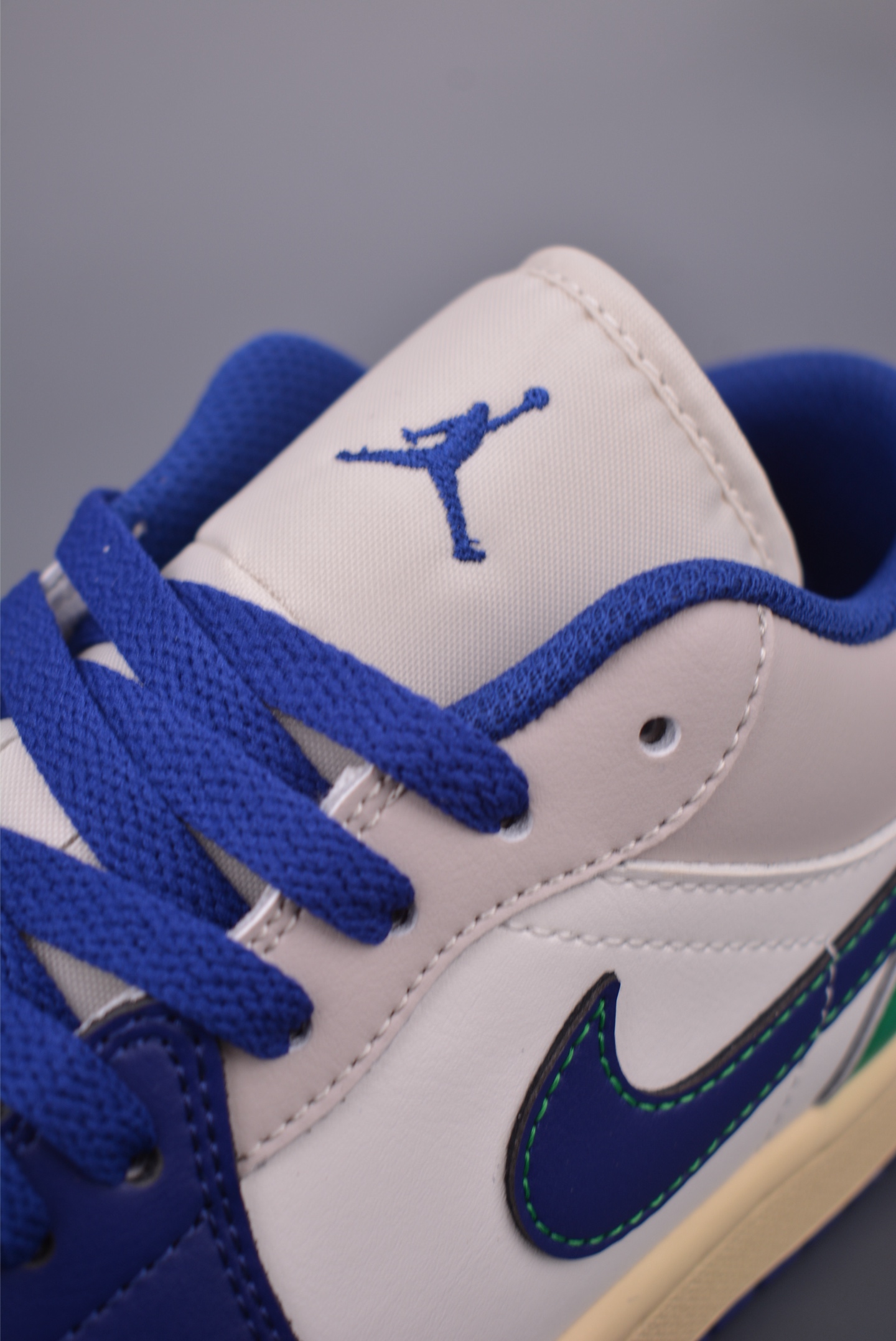 Nike Air Jordan 1 Low 