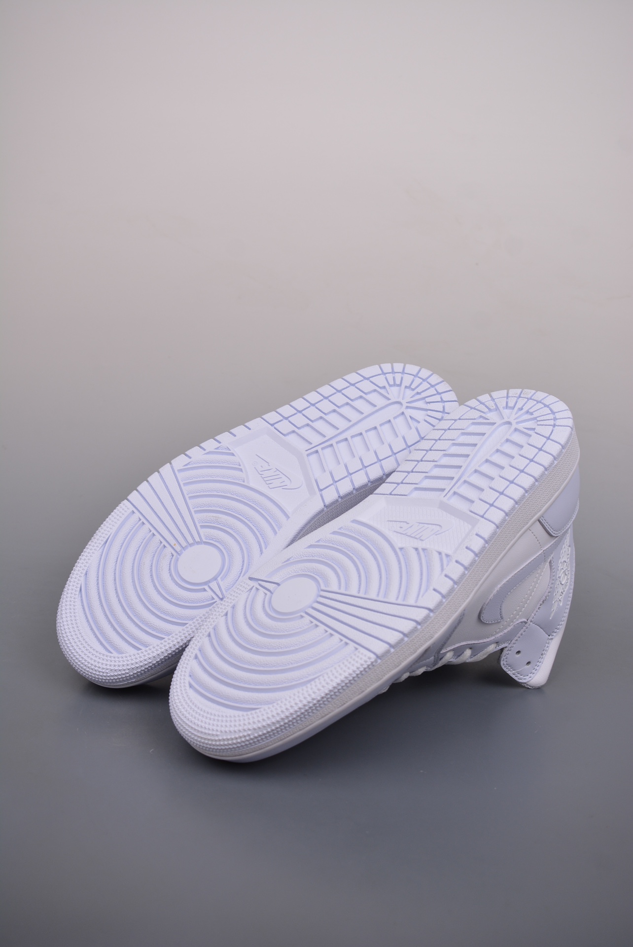 Air Jordan 1 Mid White Blue  FD8780-400