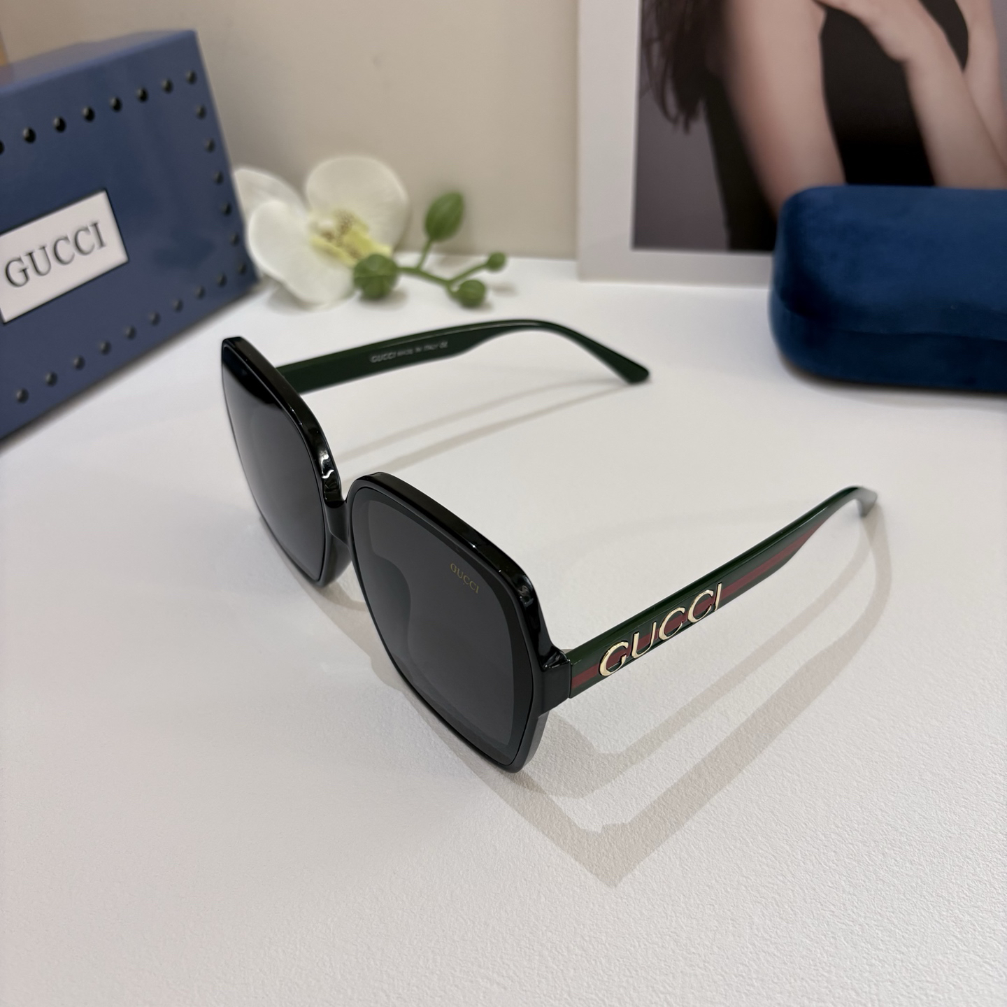 Gucci Round Frame Sunglasses
