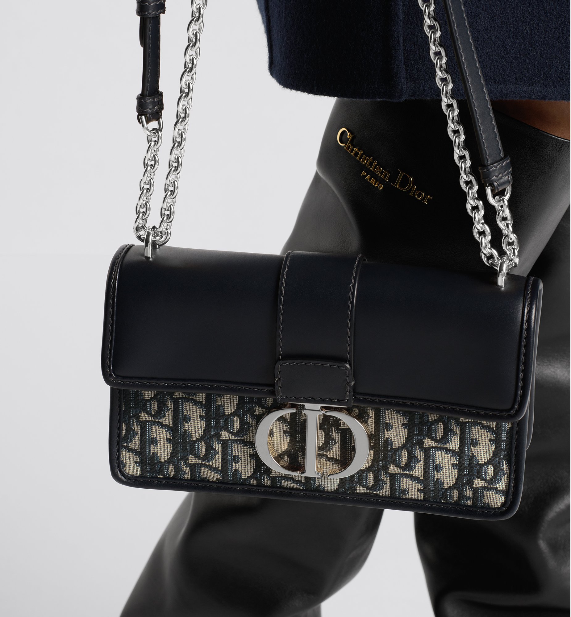 Dior 30 Montaigne East-West Chain Bag M9334PDDS_M928