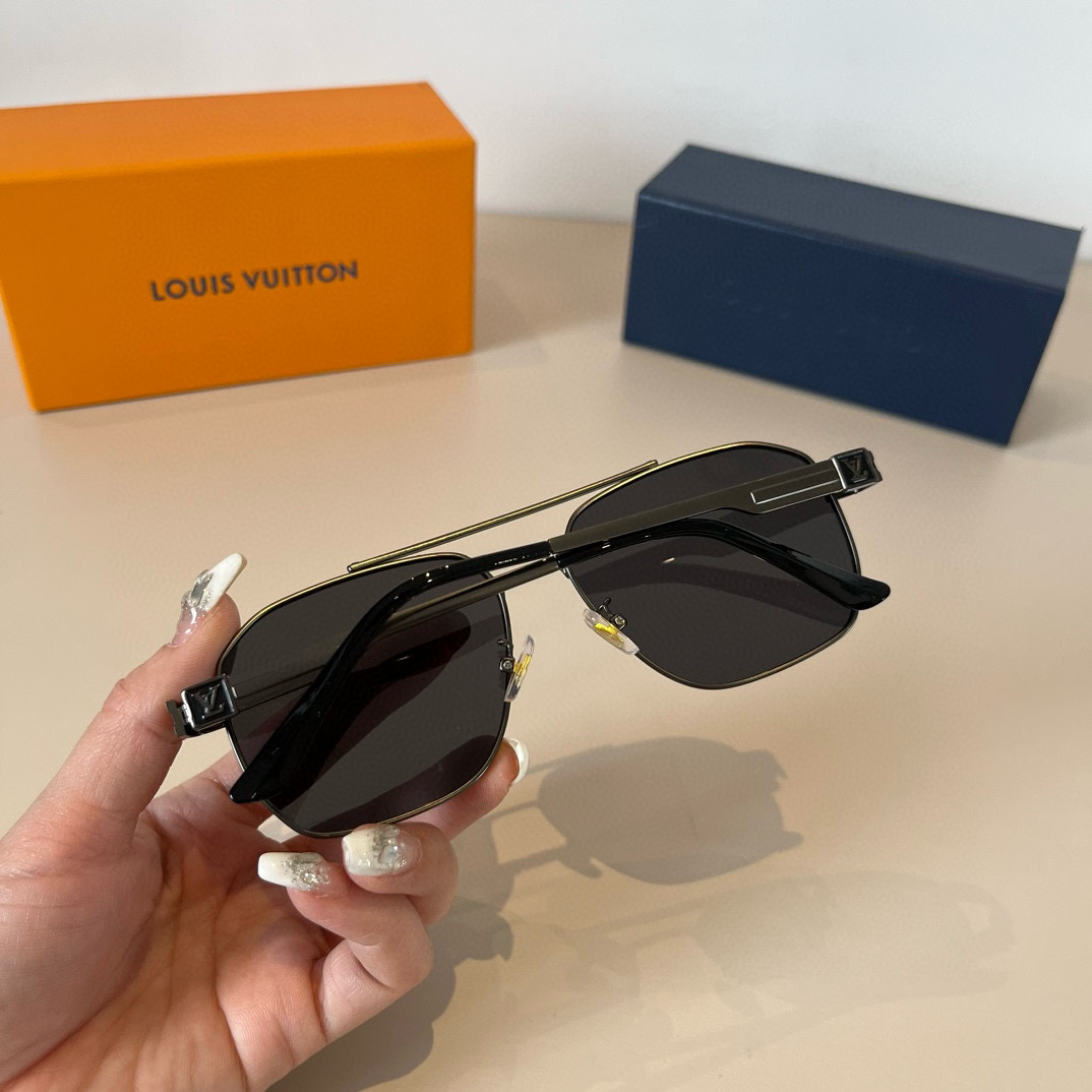 Louis Vuitton square-frame sunglasses