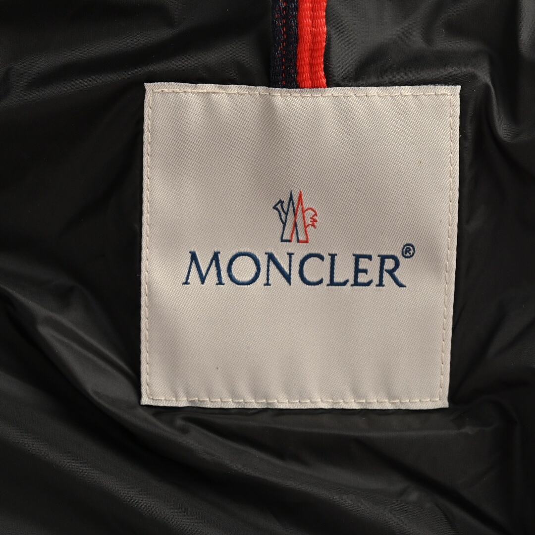 Moncler Vanoise down hooded vest