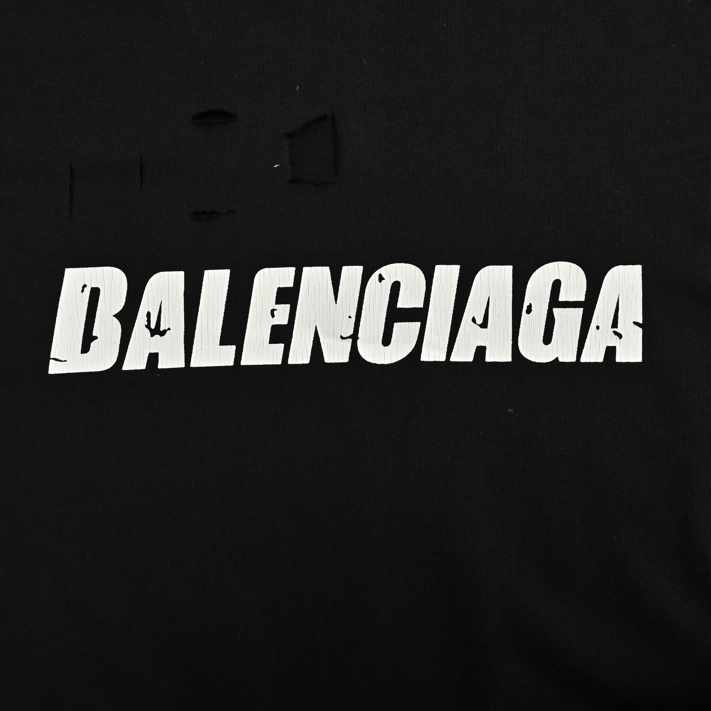 Balenciaga cracked letter print ripped short sleeves