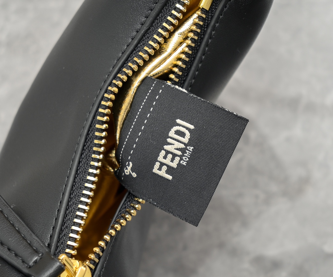 FENDI gray underarm mini bag 2186