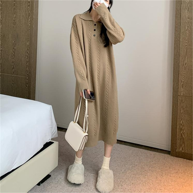 Long languid wind lapel knitted dress 2024 autumn and winter new design feeling solid color twist sweater base skirt