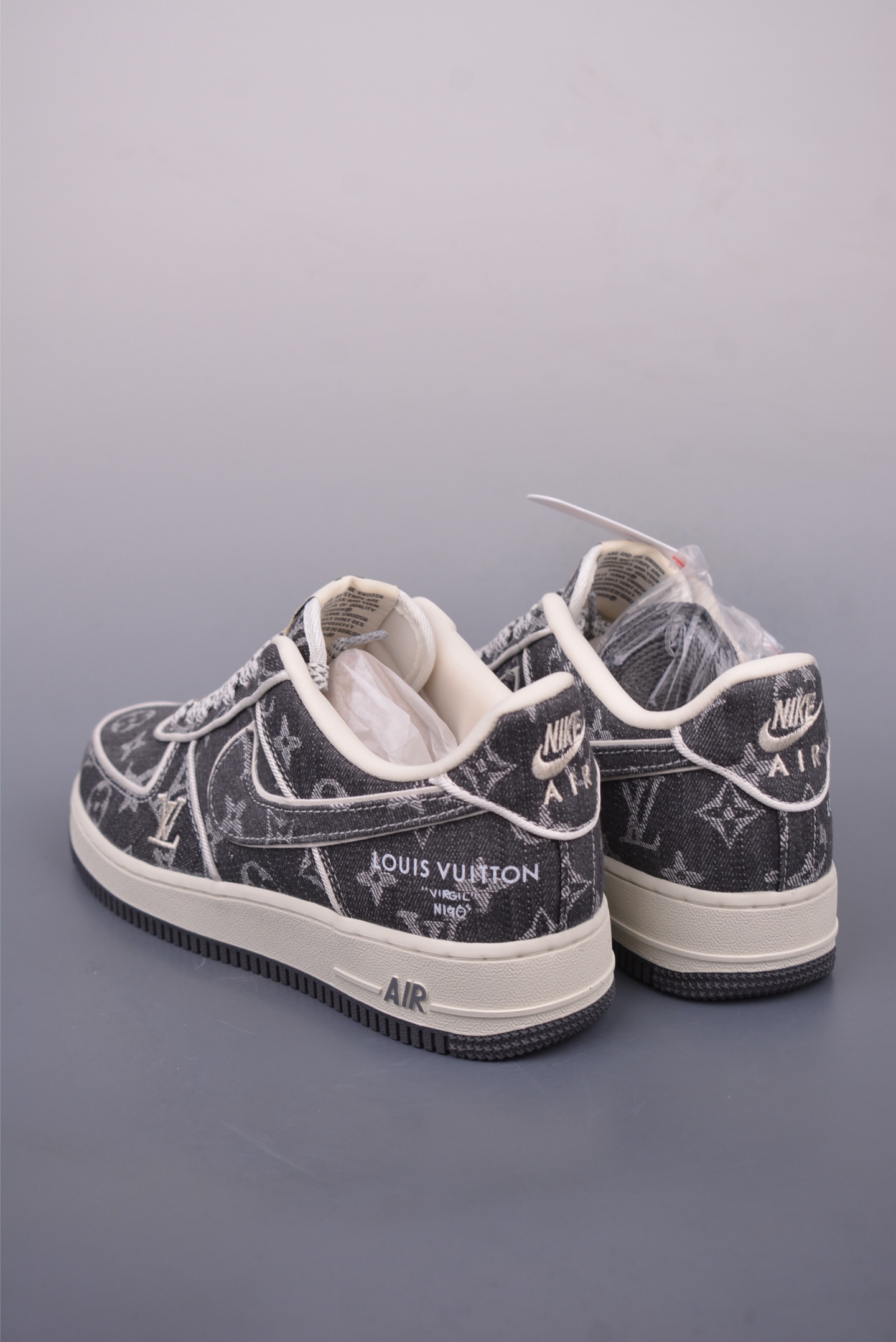 Louis Vuitton x Nike Air Force 1 07 LV8 Low Sneakers Denim Grey Denim Print SC9207-530