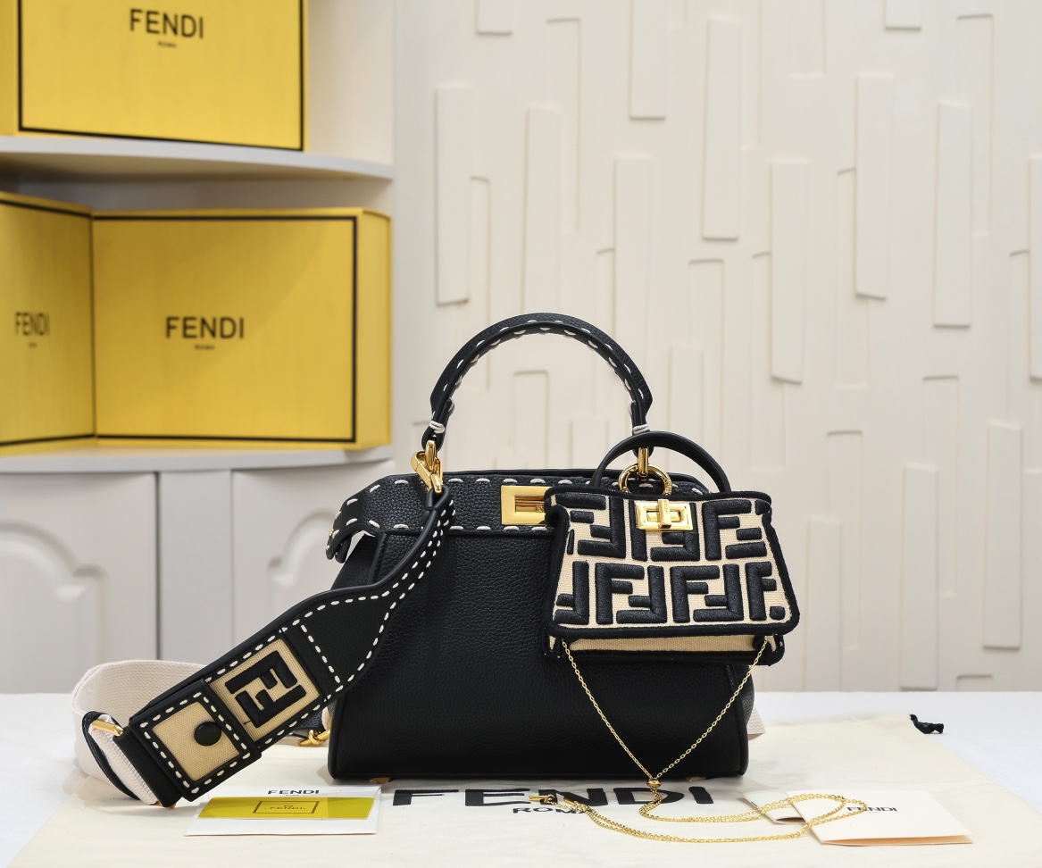 FENDI ekaboo ISeeU medium handbag 3309