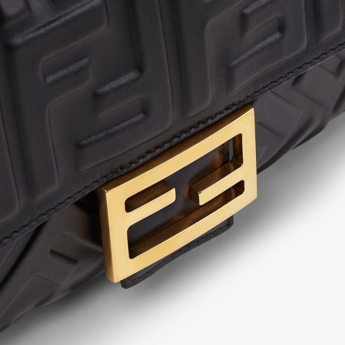 Fendi Baguette 8BR600AT57F15ZW