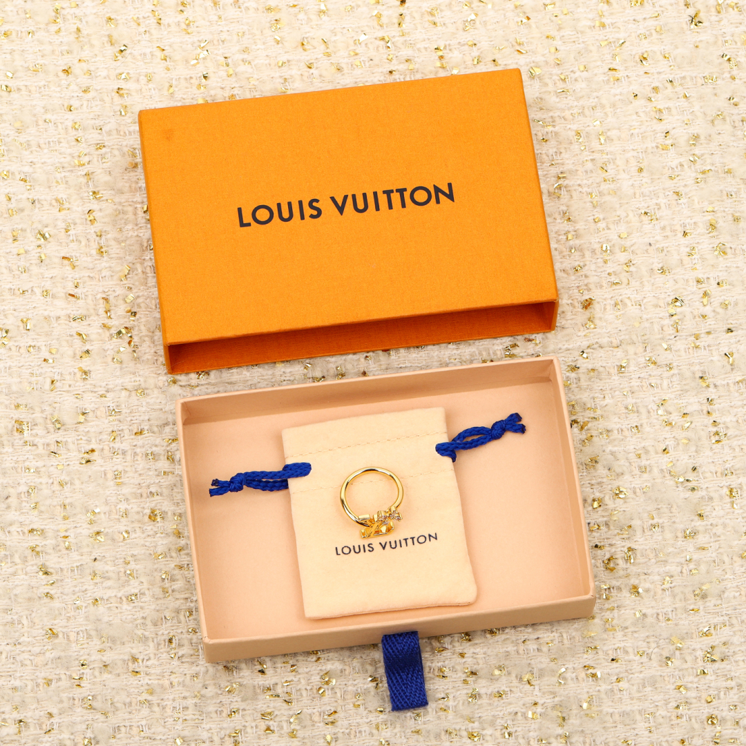 Louis Vuitton Flower Diamond Ring