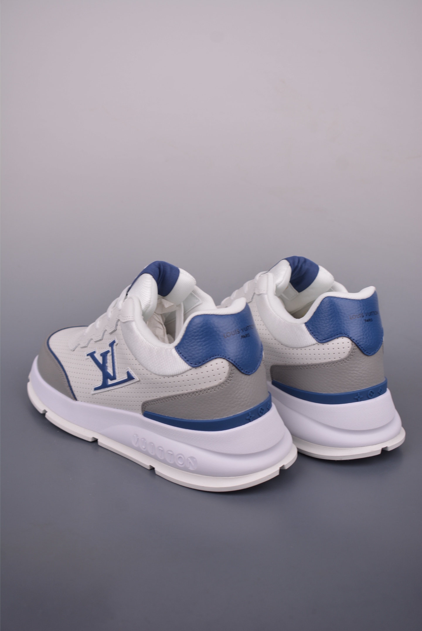Louis Vuitton LV Classic 
