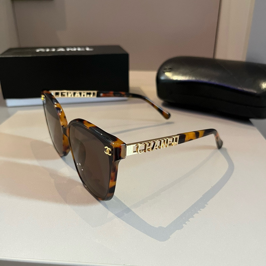 Chanel round frame sunglasses