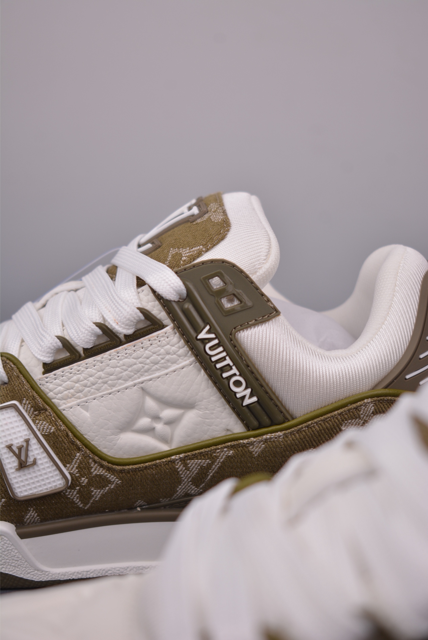 Louis Vuitton Trainer Sneaker Low 