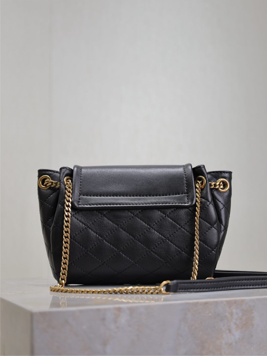 Yves Saint Laurent Mini Nolita Chain Bag 672738
