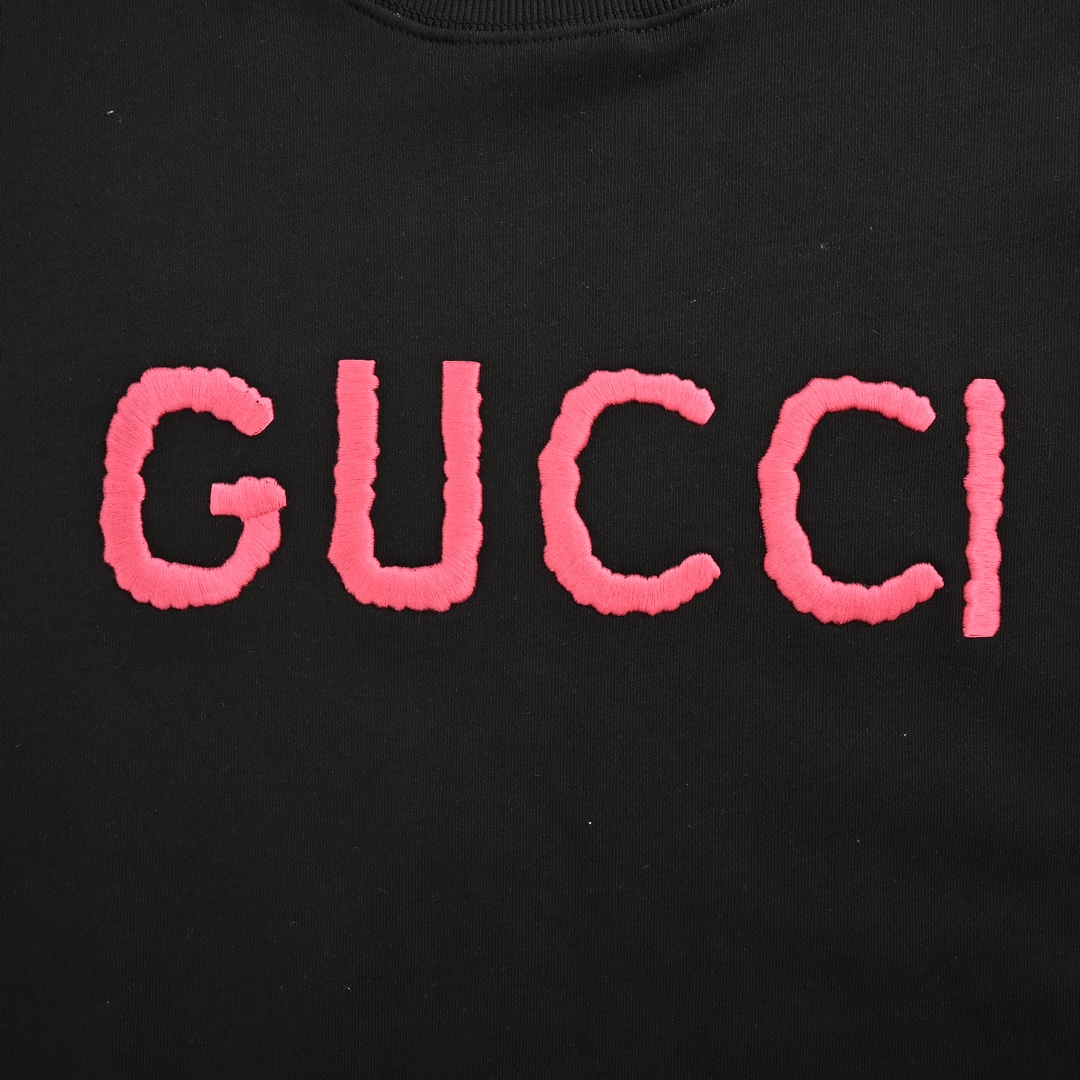 Gucci 24Fw pink lettering logo embroidered crew neck sweatshirt