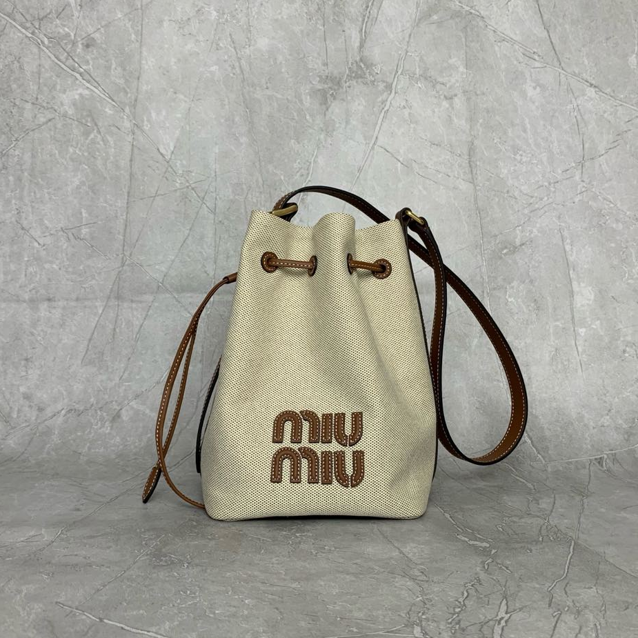 Miu Miu Bucket Bag 5BE090