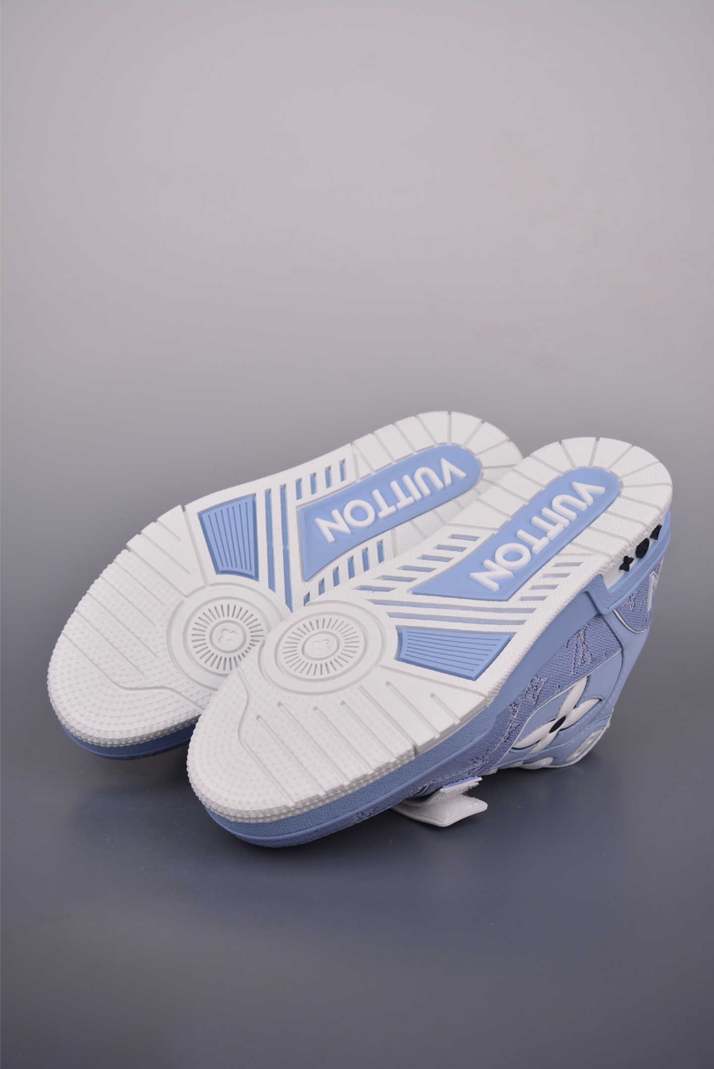 Louis Vuitton Archlight Sneakers 