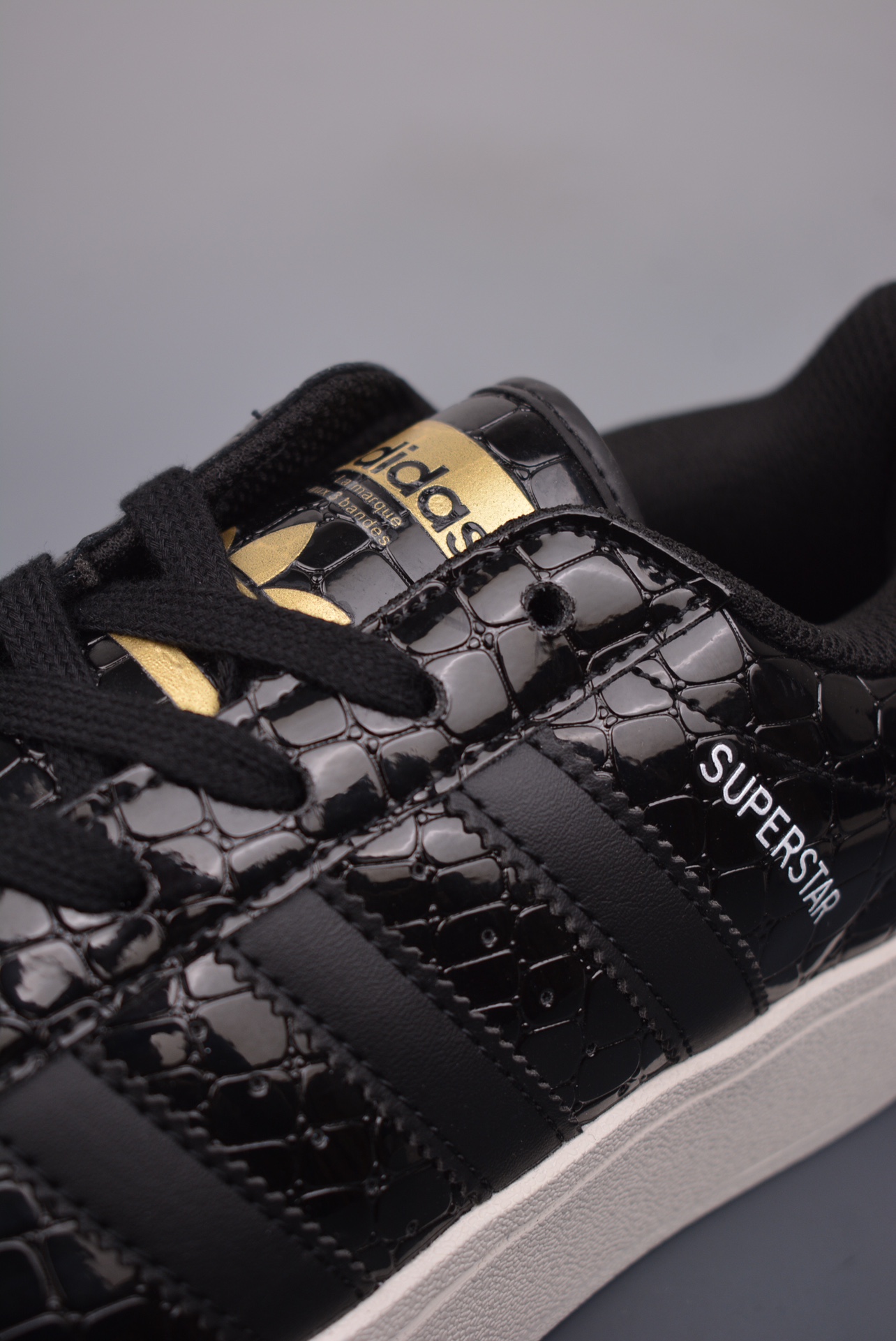 Adidas Originals Superstar XLG Snake Pattern Black Beige White IE5195