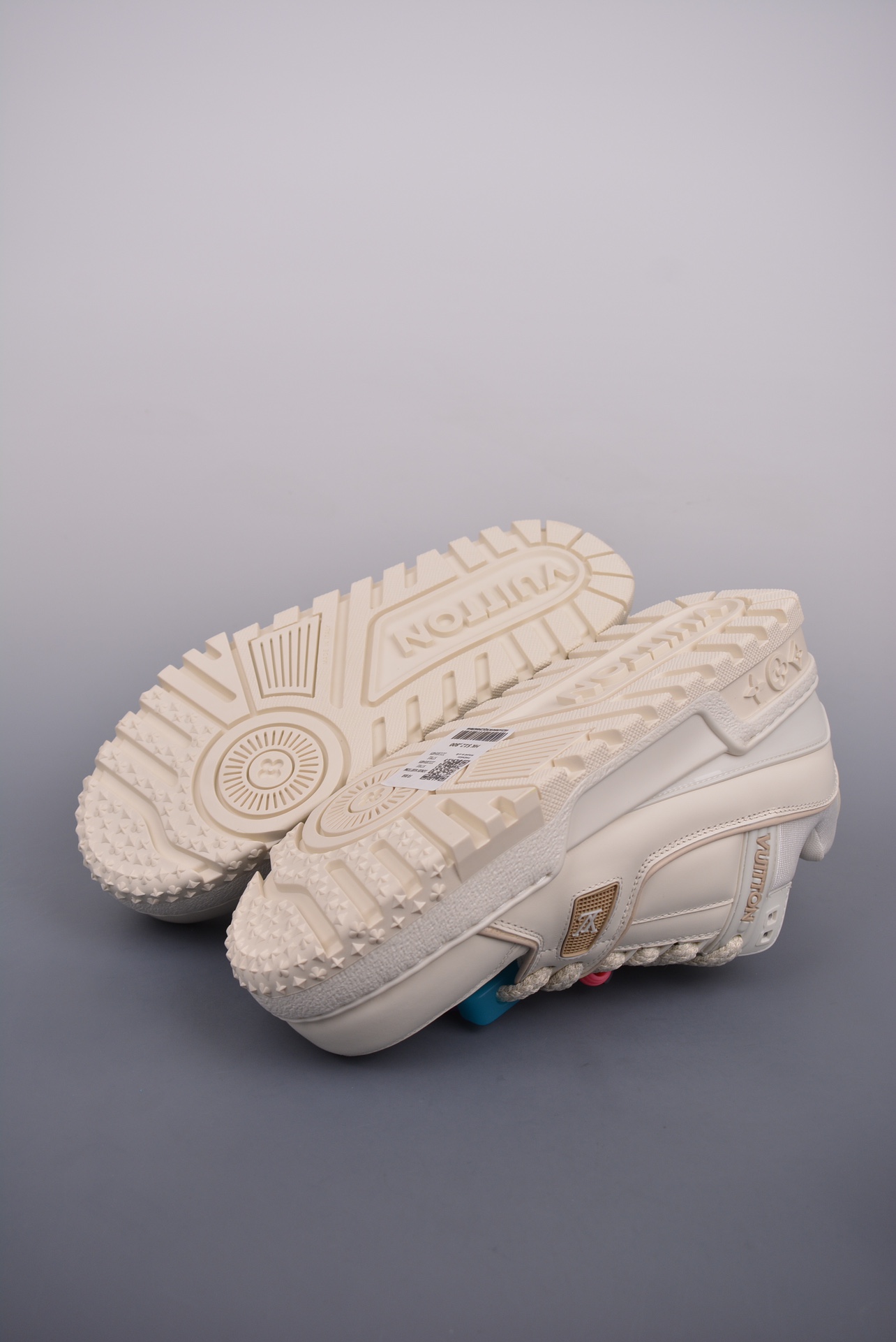 Louis Vuitton Trainer Maxi Low Sneaker Off-White
