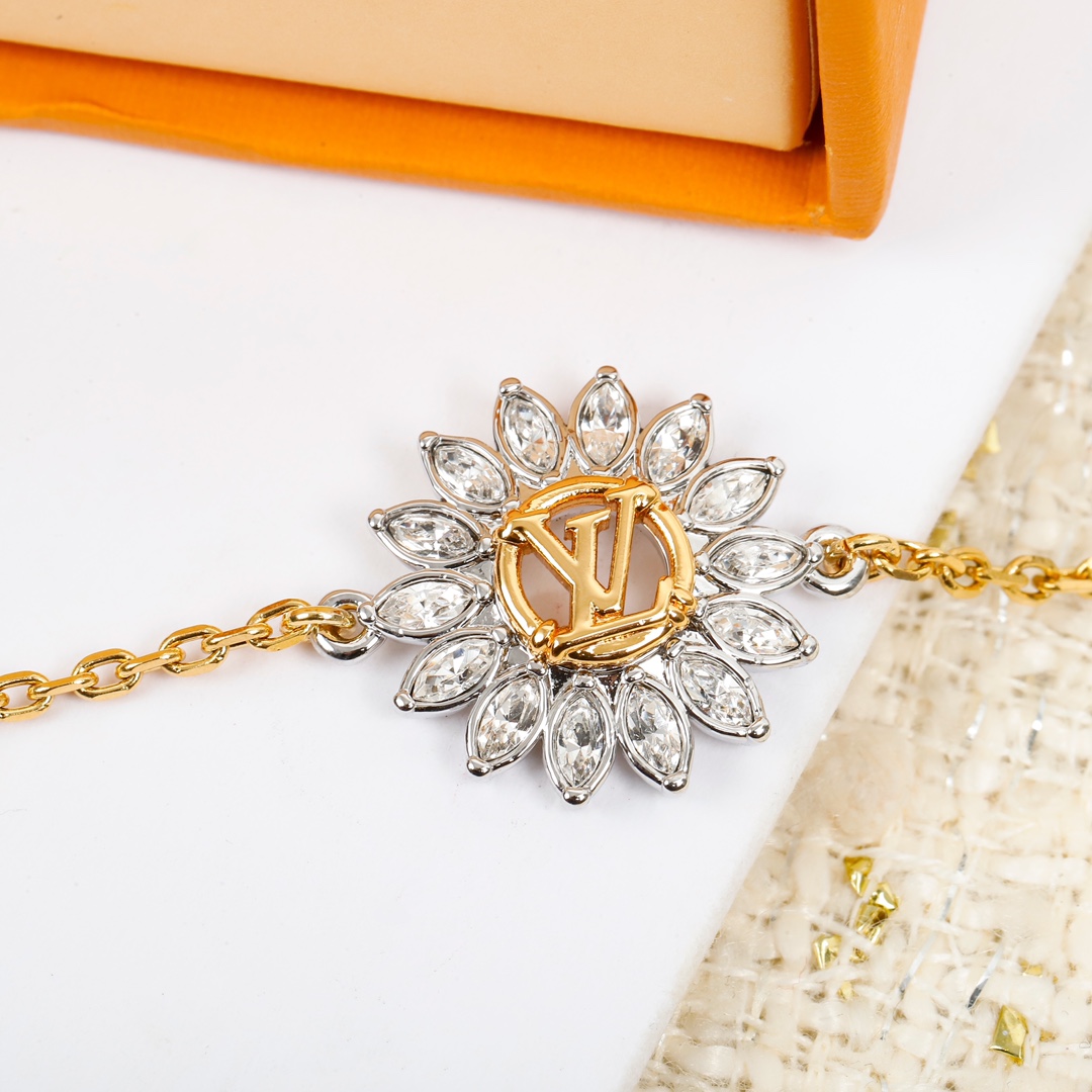 Louis Vuitton Flower Marquise Diamond Bracelet