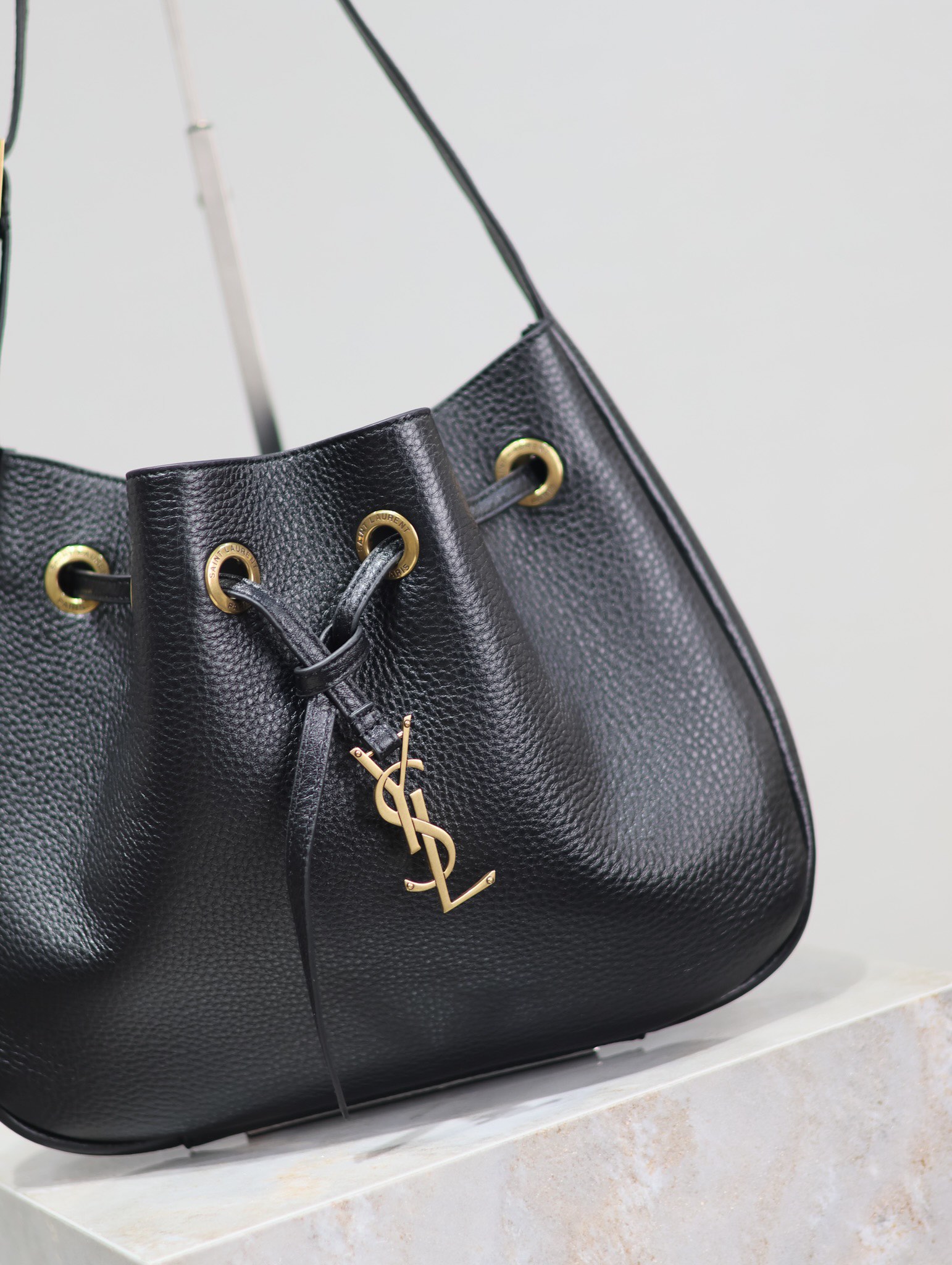 Yves Saint Laurent RIS VII Small Grained Leather HOBO Bag 796626
