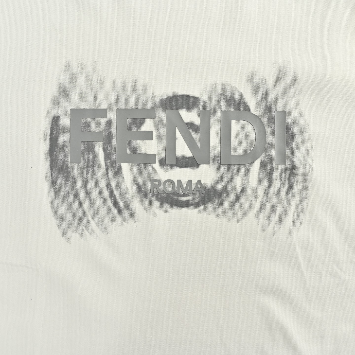 Fendi 25ss rendered lettering logo printed short sleeves