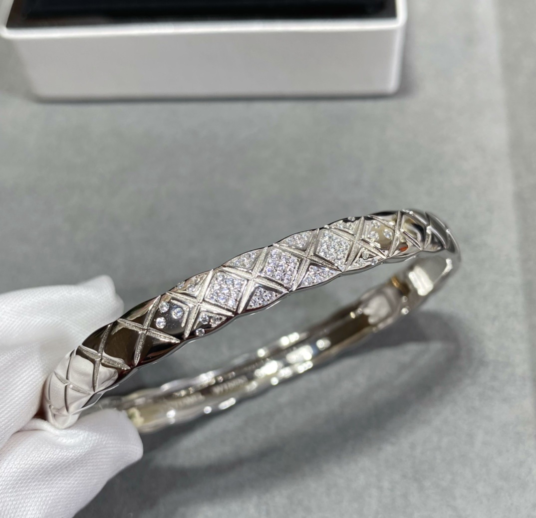 Chanel carved wide diamond bracelet
