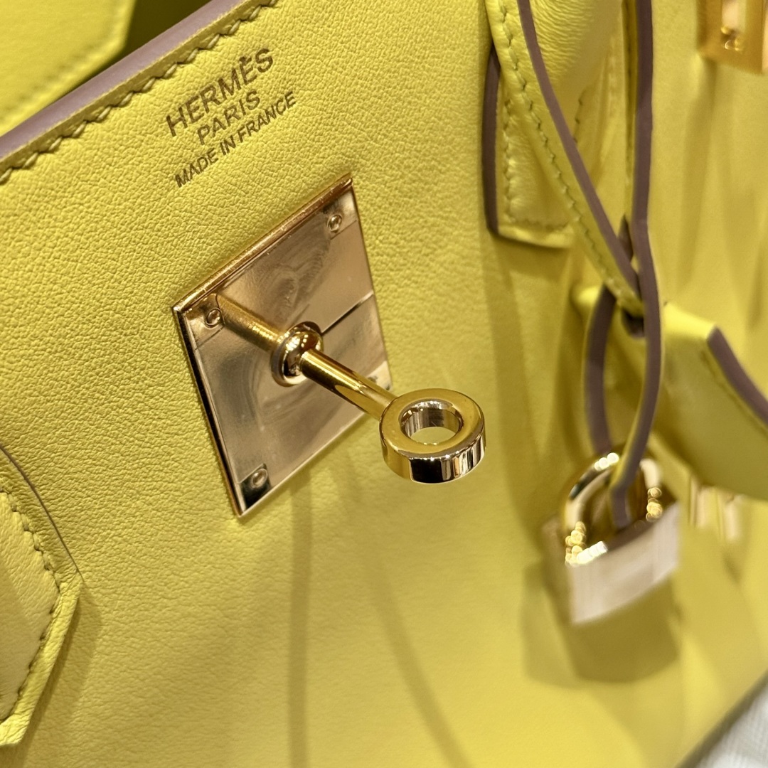 Hermès Birkin 9RLime Handbag (Handmade to order)