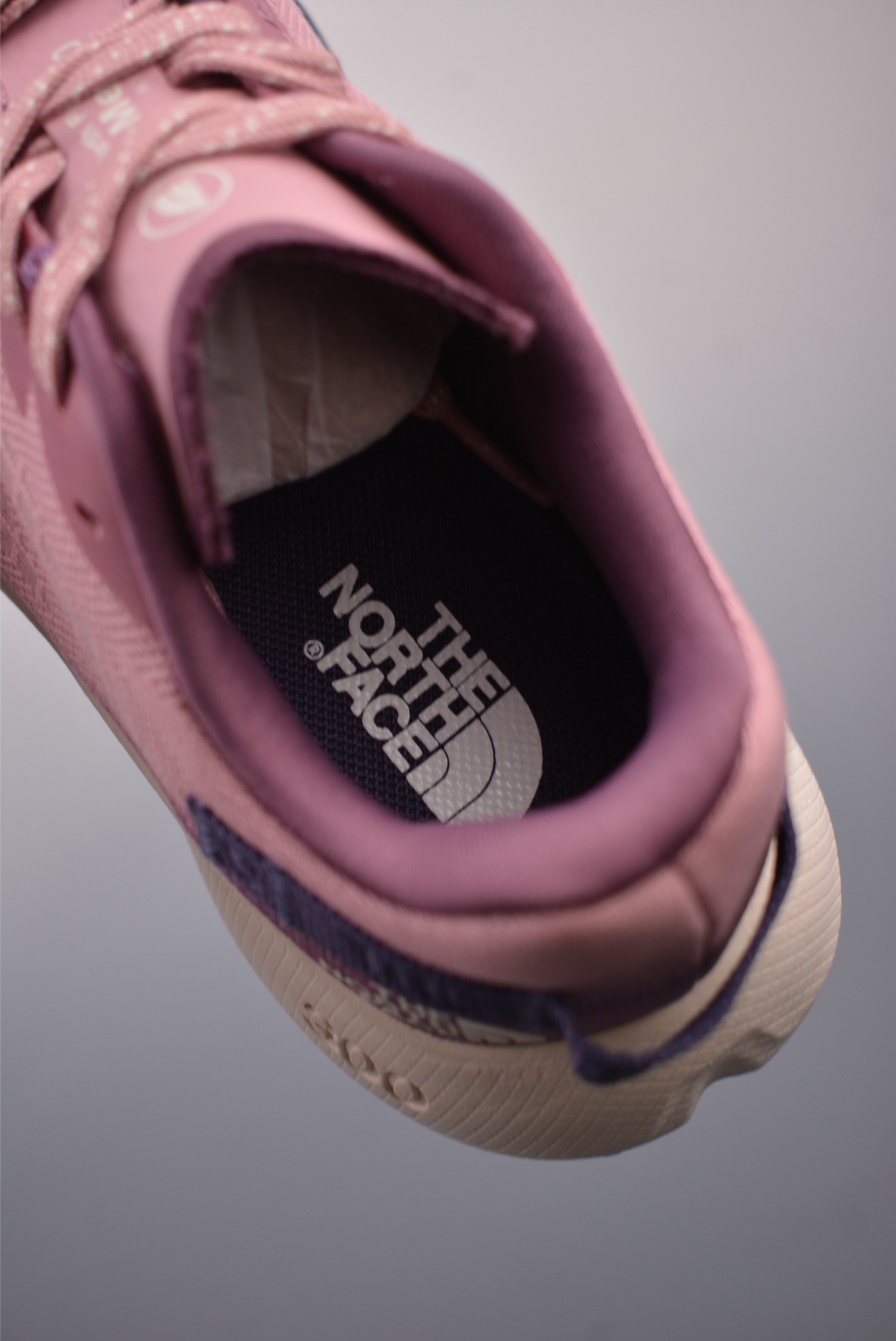 The North Face Altamesa 300 sneakers dark purple NF0A8A9S4TO-080