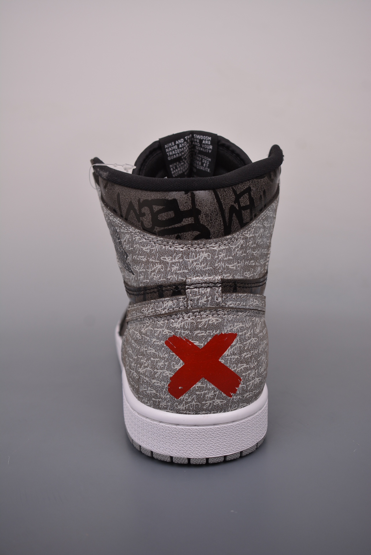 Air Jordan 1 Retro High OGRebellionaire 555088-036
