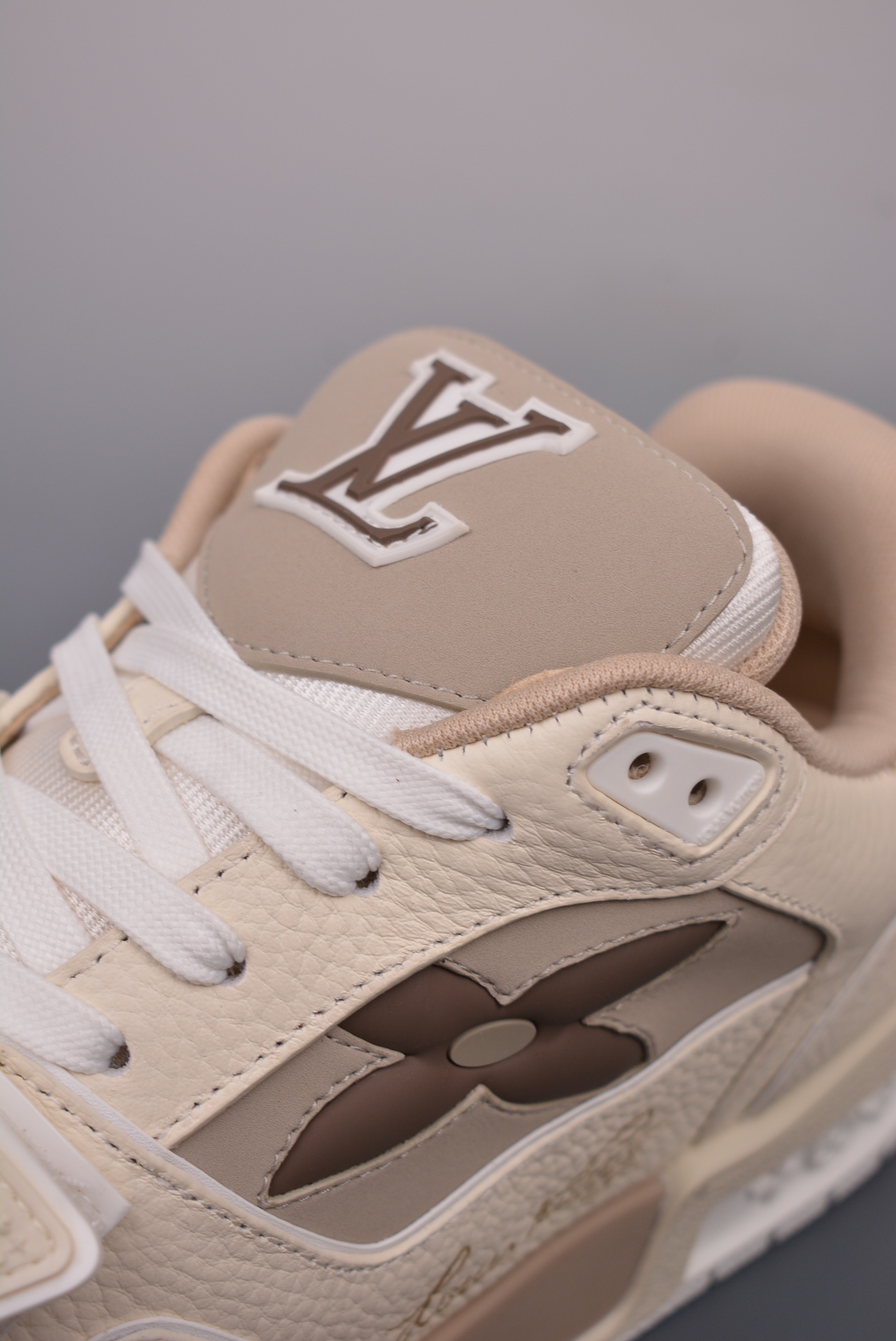 Louis Vuitton Archlight Sneakers Beige Gray