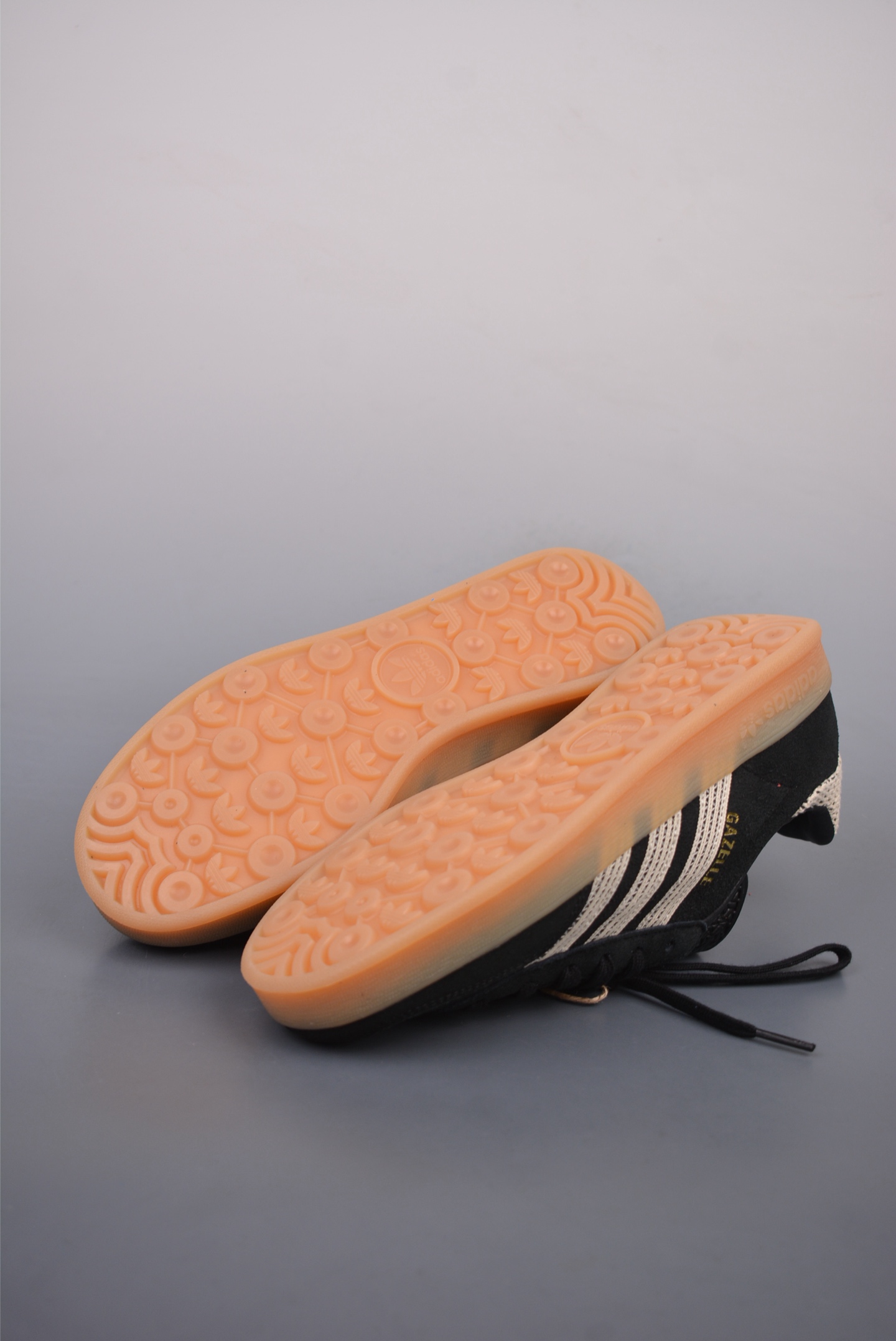 Adidas Gazelle Indoor Trainers Black Off-White JI2755
