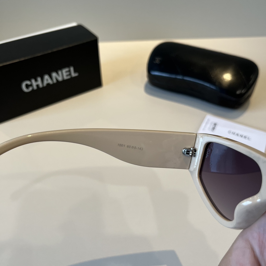 Chanel round frame sunglasses