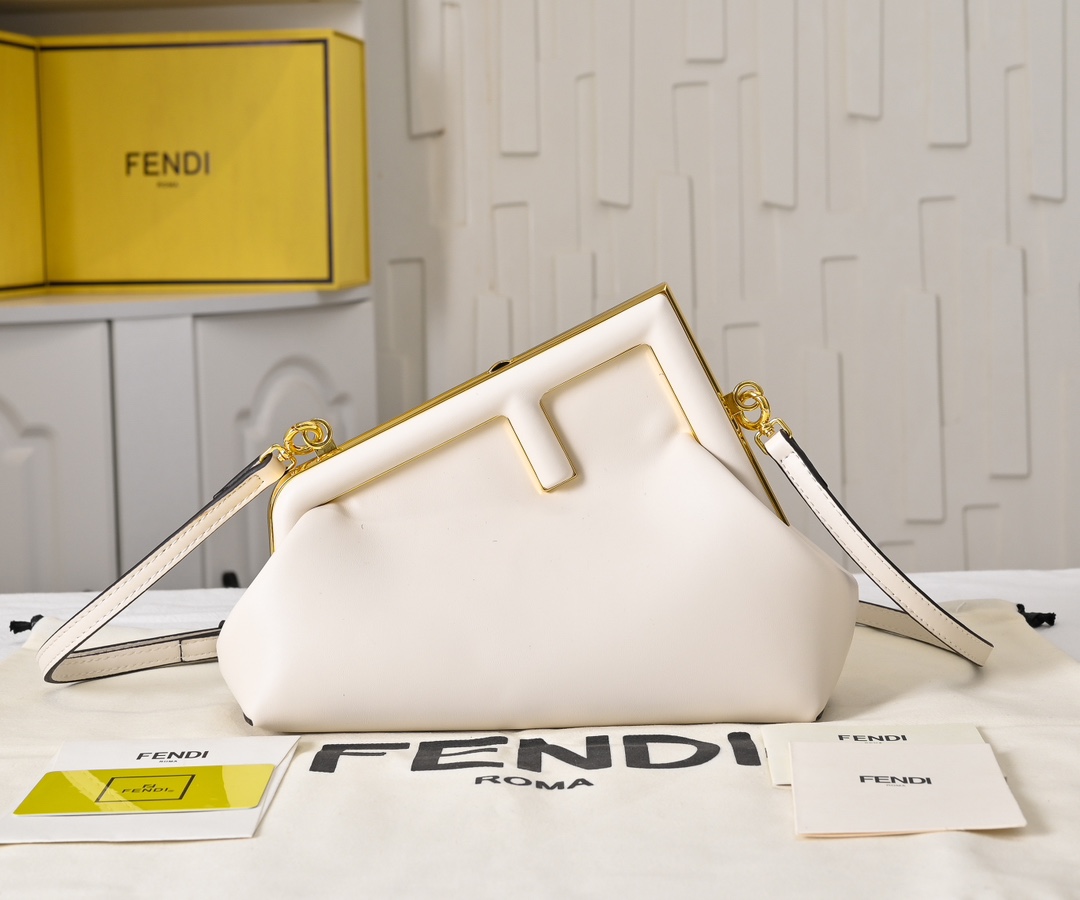 FENDI First Shoulder Bag 80016