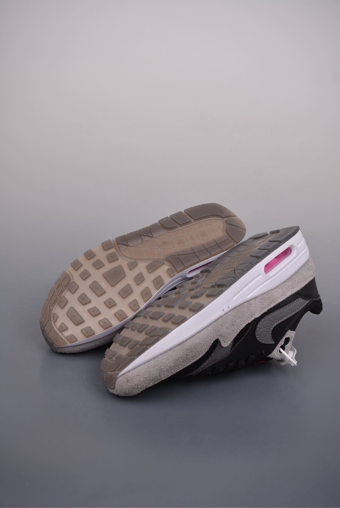 Nike Air Max 1 Premium Original Series Dark Smoke Grey HJ9292-070