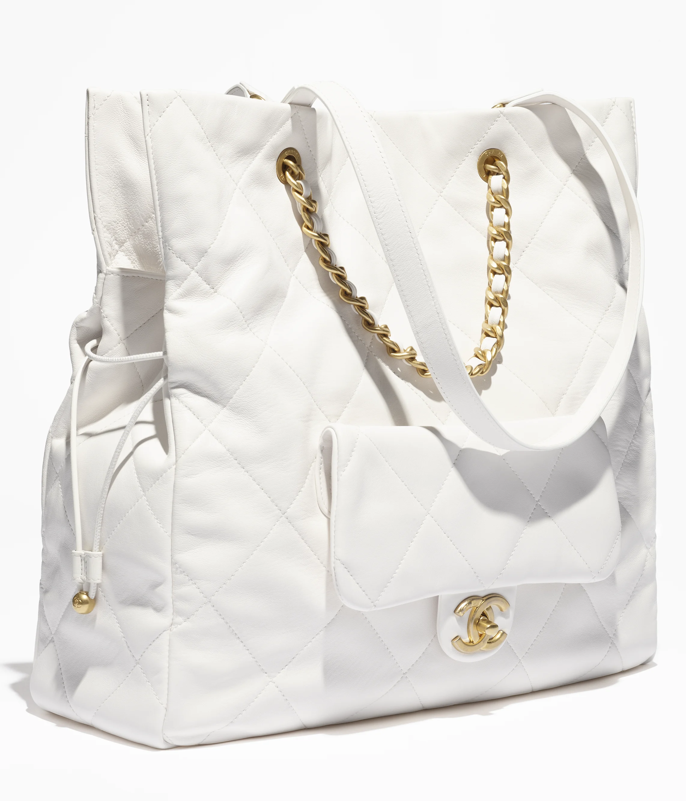 Chanel Shopping Bag Shiny Lambskin & Gold-Tone Metal White AS5315-B19030-10601