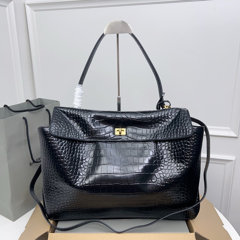 Balenciag Rodeo Bag