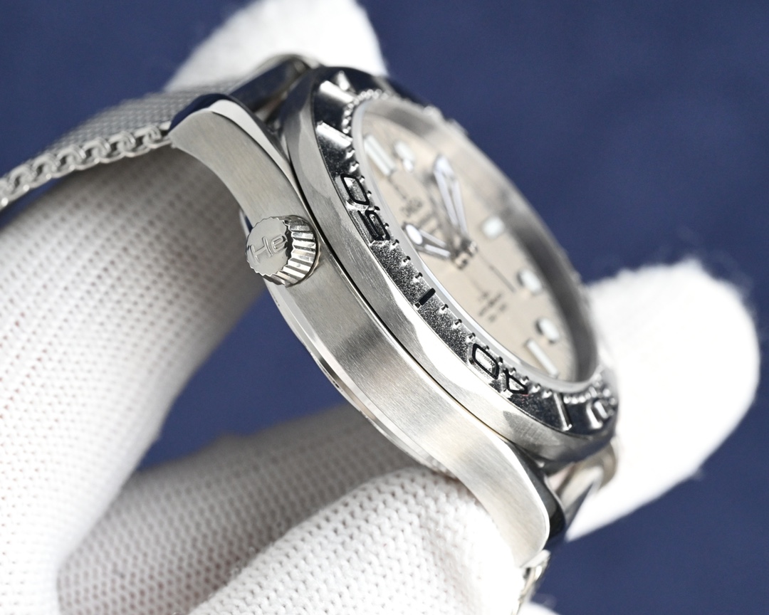 Omega Seamaster 300M
