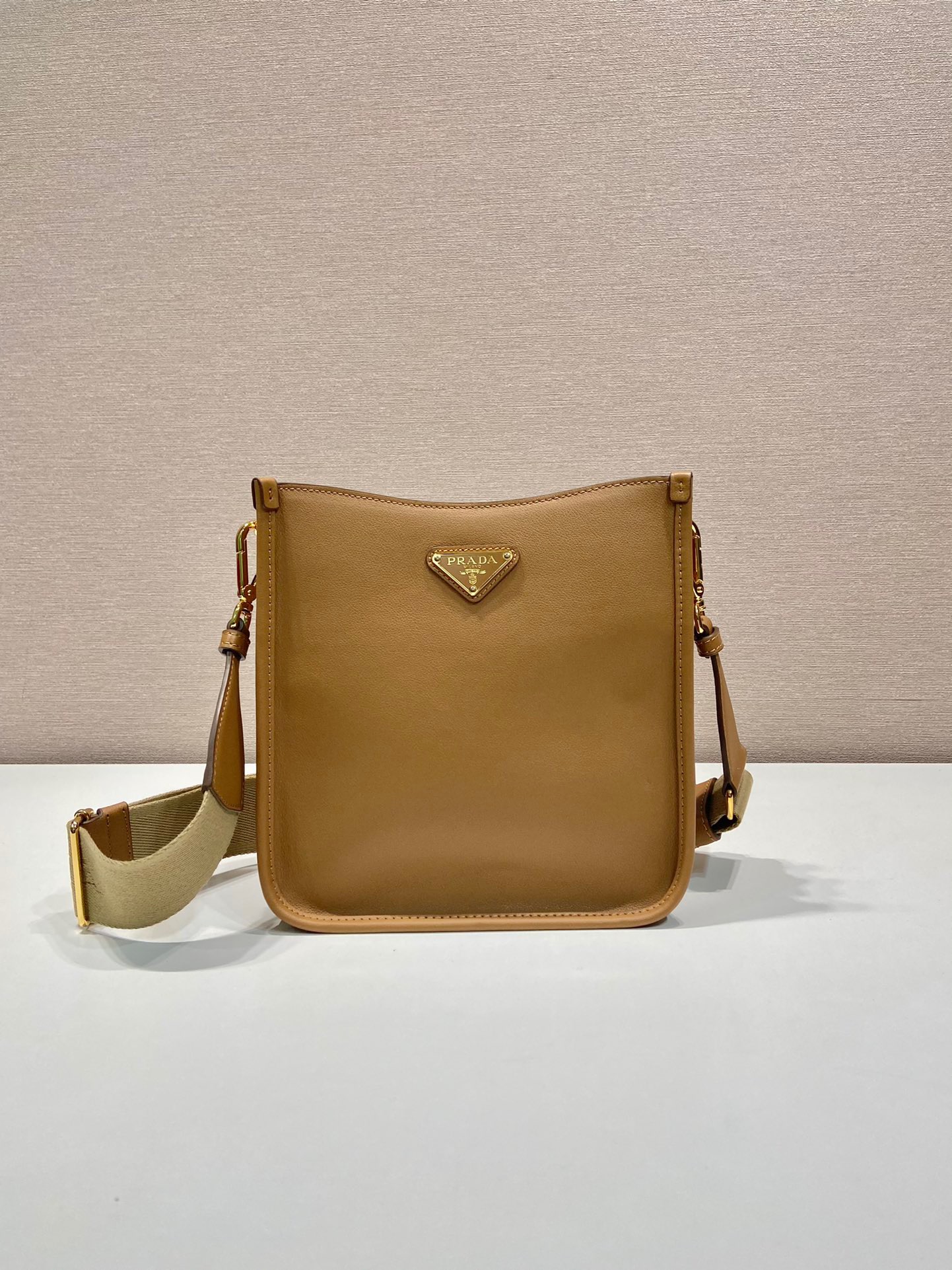 Prada tote shoulder bag 1BH220