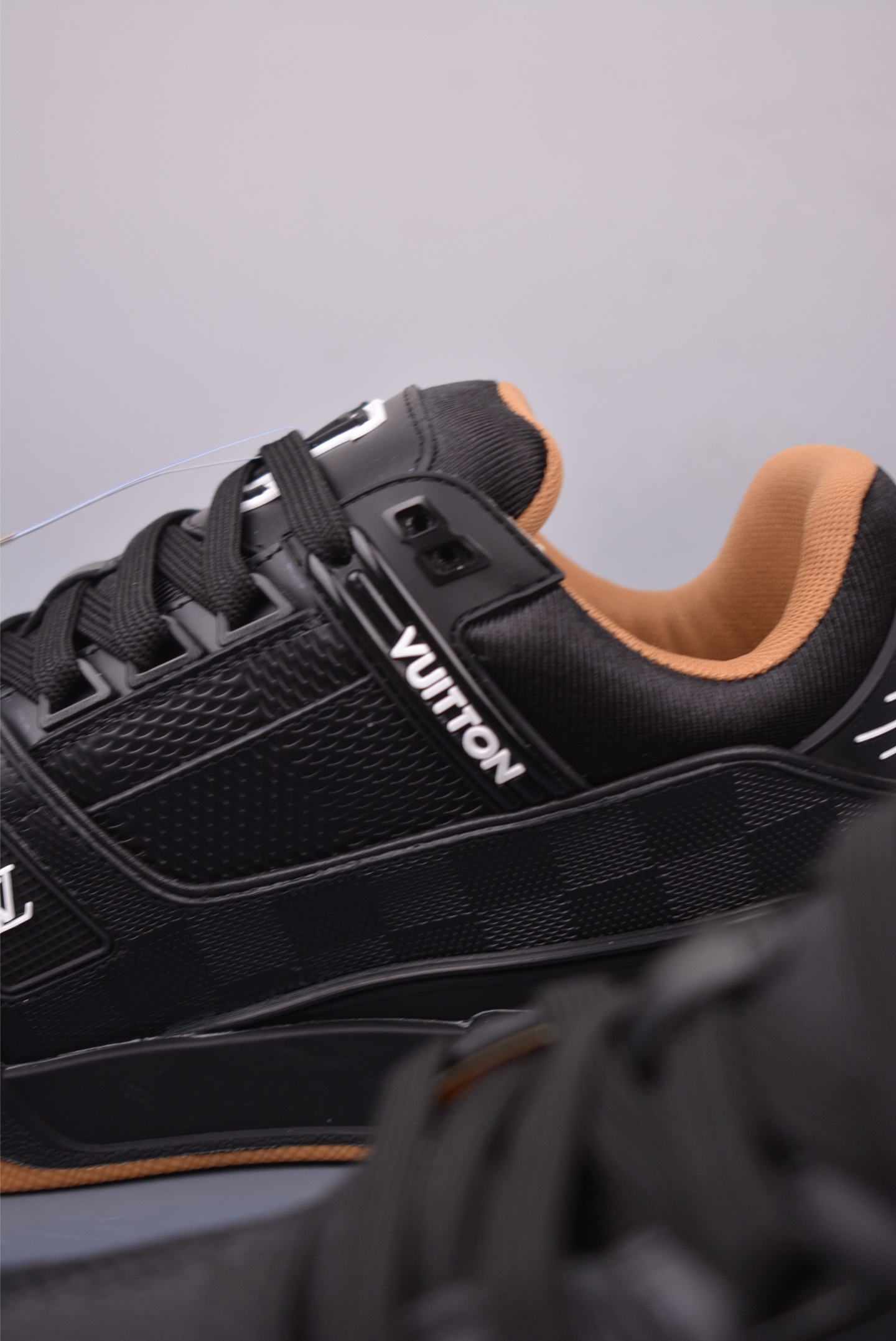 Louis Vuitton Trainer Sneaker Low 