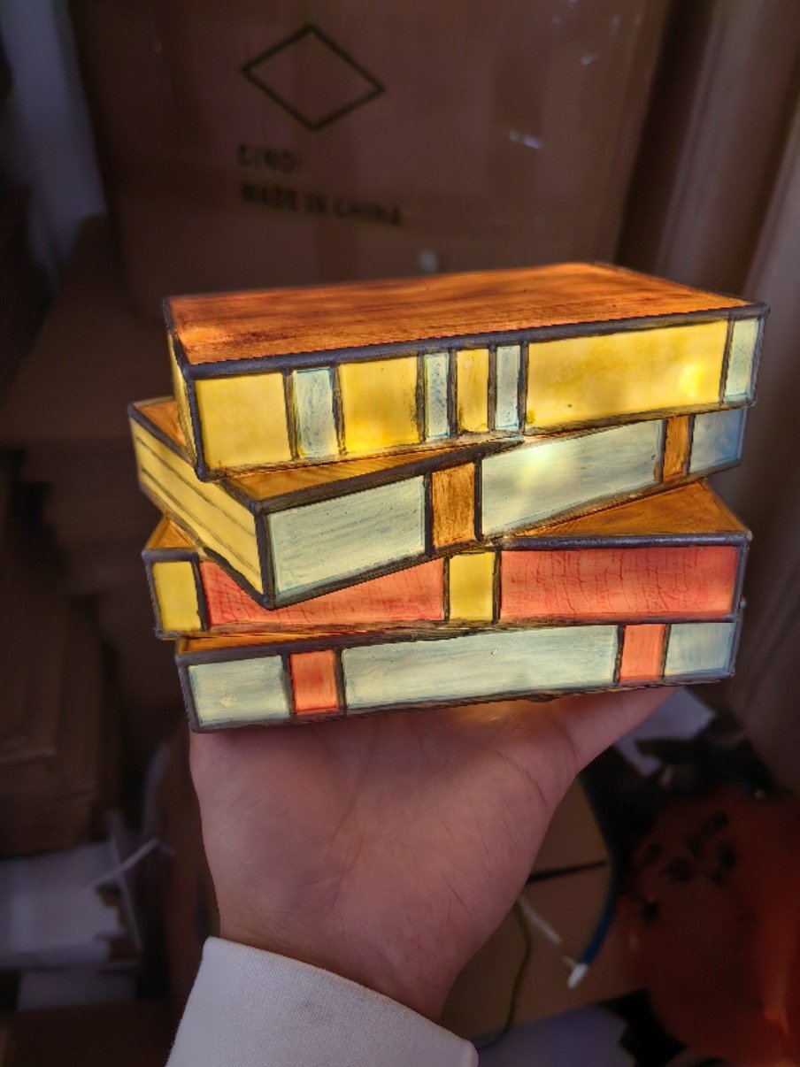 📚Stained Plastic Stacked Books Lamp