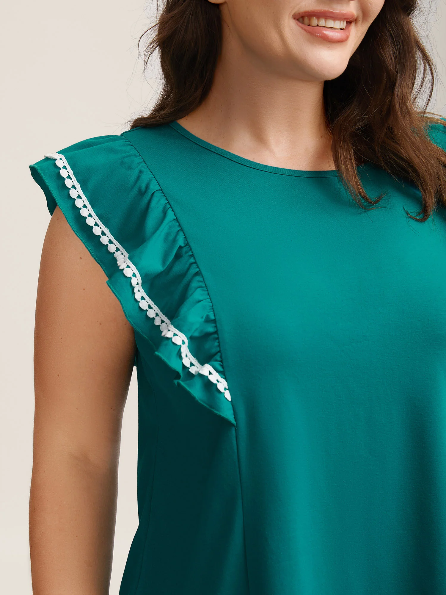 Color Contrast Lace Flutter Sleeve Sleeveless Top