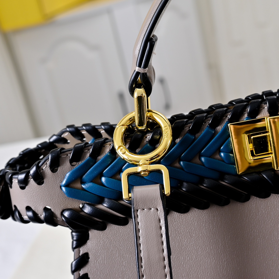 FENDI Iconic ekaboo ISeeU Large Bag 3374