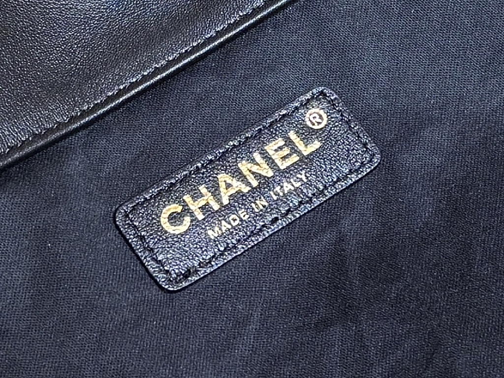 Chanel 25S Spring/Summer Collection Large Tote AS5466
